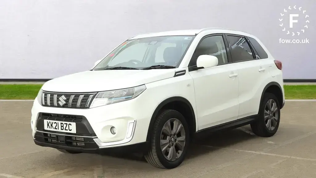 Used Suzuki Vitara SZ-T 2021 White SUV