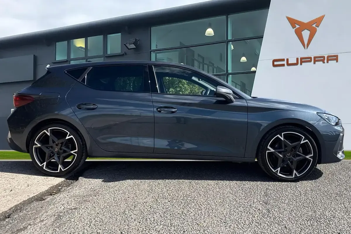 Used Cupra Leon 150 HP (110 kW) 2025 Grey Hatchback