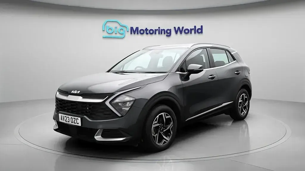 Usado Kia Sportage 148 HP (108 kW) 2023 Cinzento SUV