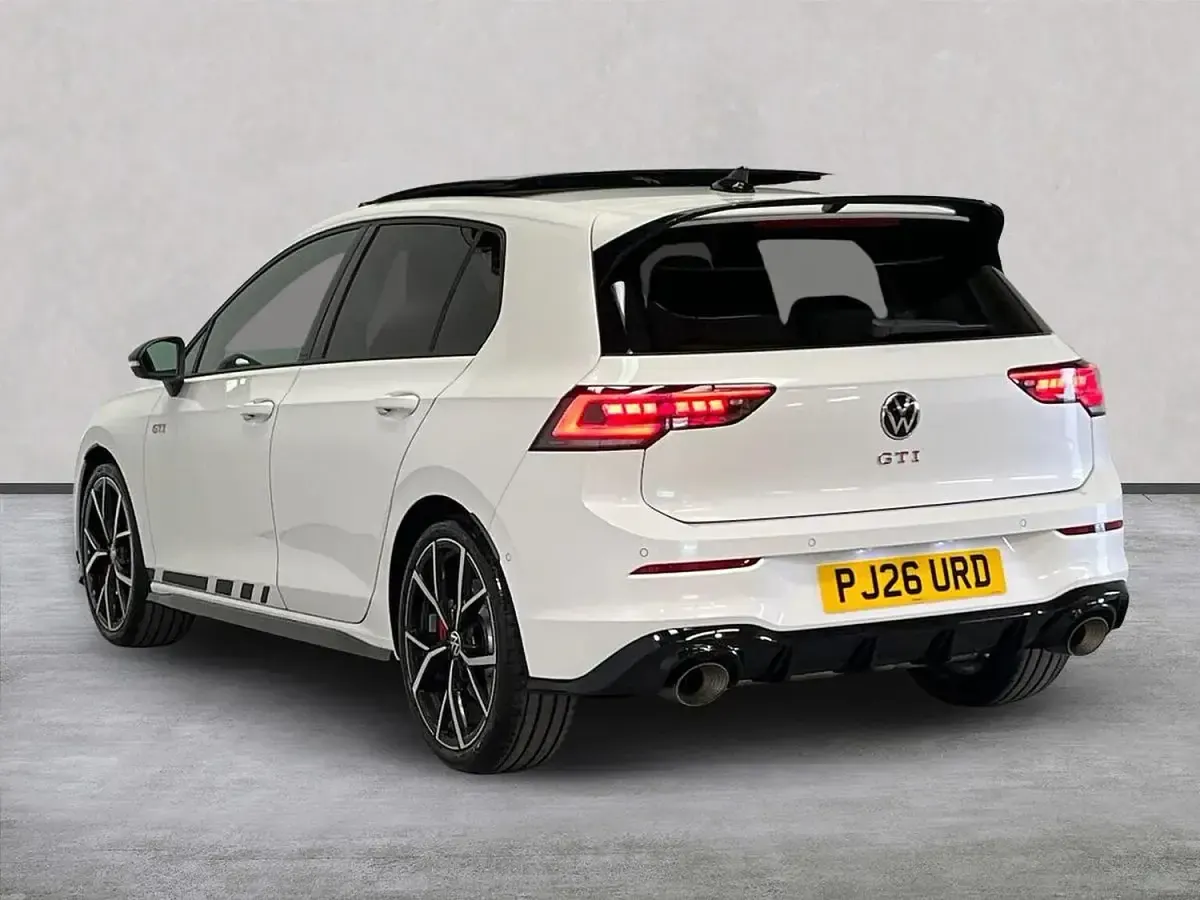 New VW Golf VIII GTI Clubsport 300 HP (220 kW) 2026 White Hatchback