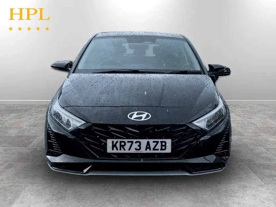 Used Hyundai i20 Advanced 100 HP (73 kW) 2023 Black Hatchback