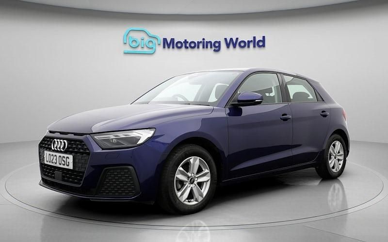 Used Audi A1 Sportback 95 HP (69 kW) 2023 Blue Hatchback