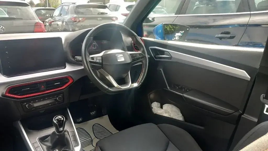 Used Seat Arona FR 2023 Blue SUV