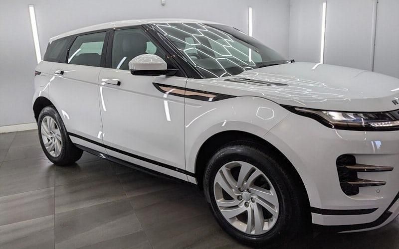 Used Land Rover Range Rover evoque R-Dynamic 152 HP (111 kW) 2019 White SUV