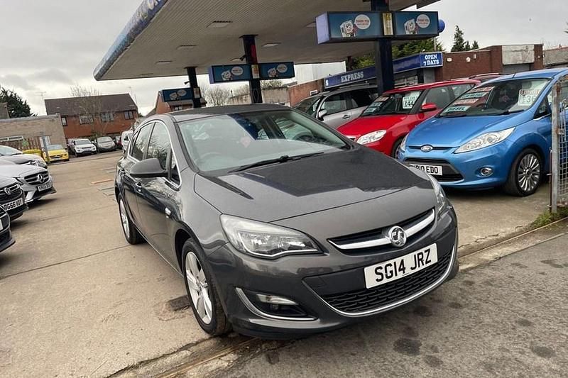 Used Vauxhall Astra SRi 2014 Grey Hatchback