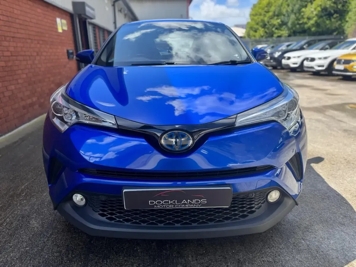 Used Toyota C-HR 122 HP (89 kW) 2018 Blue SUV
