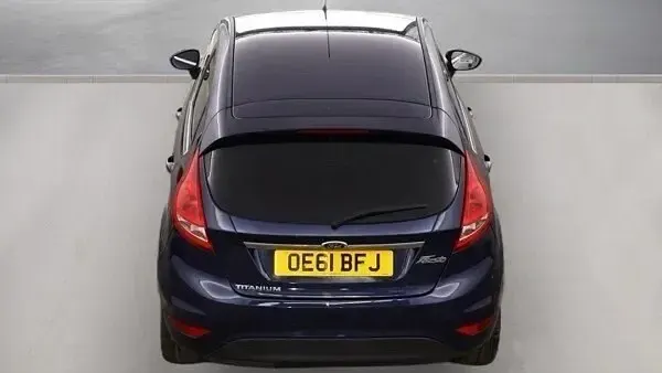 Usado Ford Fiesta Titanium 118 HP (86 kW) 2012 Azul Citadino