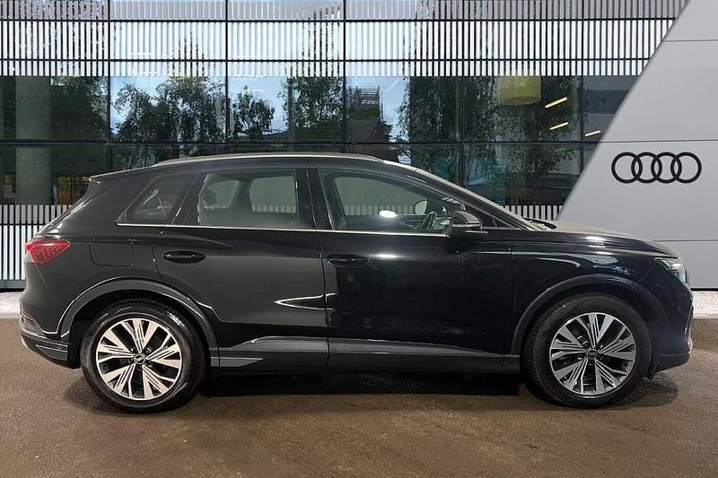 Used Audi Q4 e-tron Sport 125 kW (170 HP) 2022 Black SUV