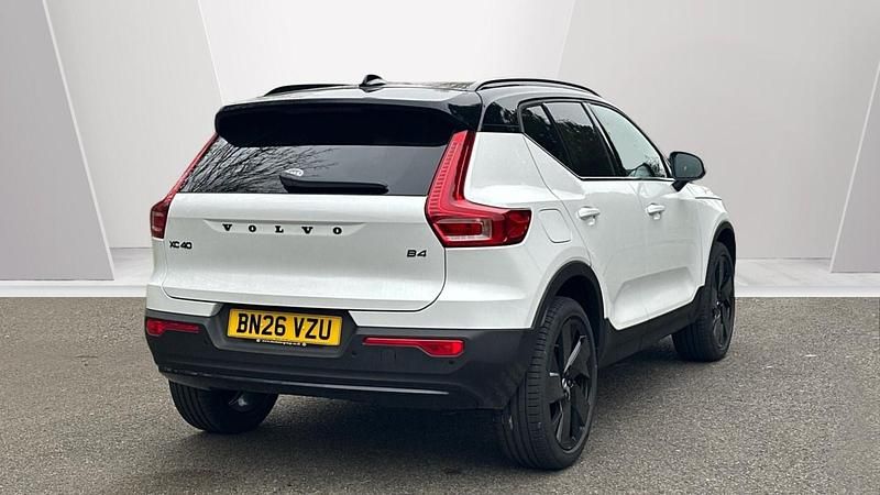 New Volvo XC40 Ultra 2026 White SUV