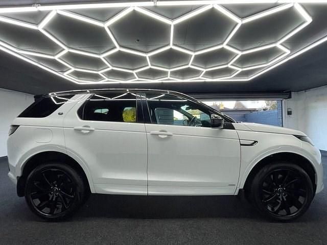 Used Land Rover Discovery Sport SE Dynamic 180 HP (132 kW) 2019 White SUV