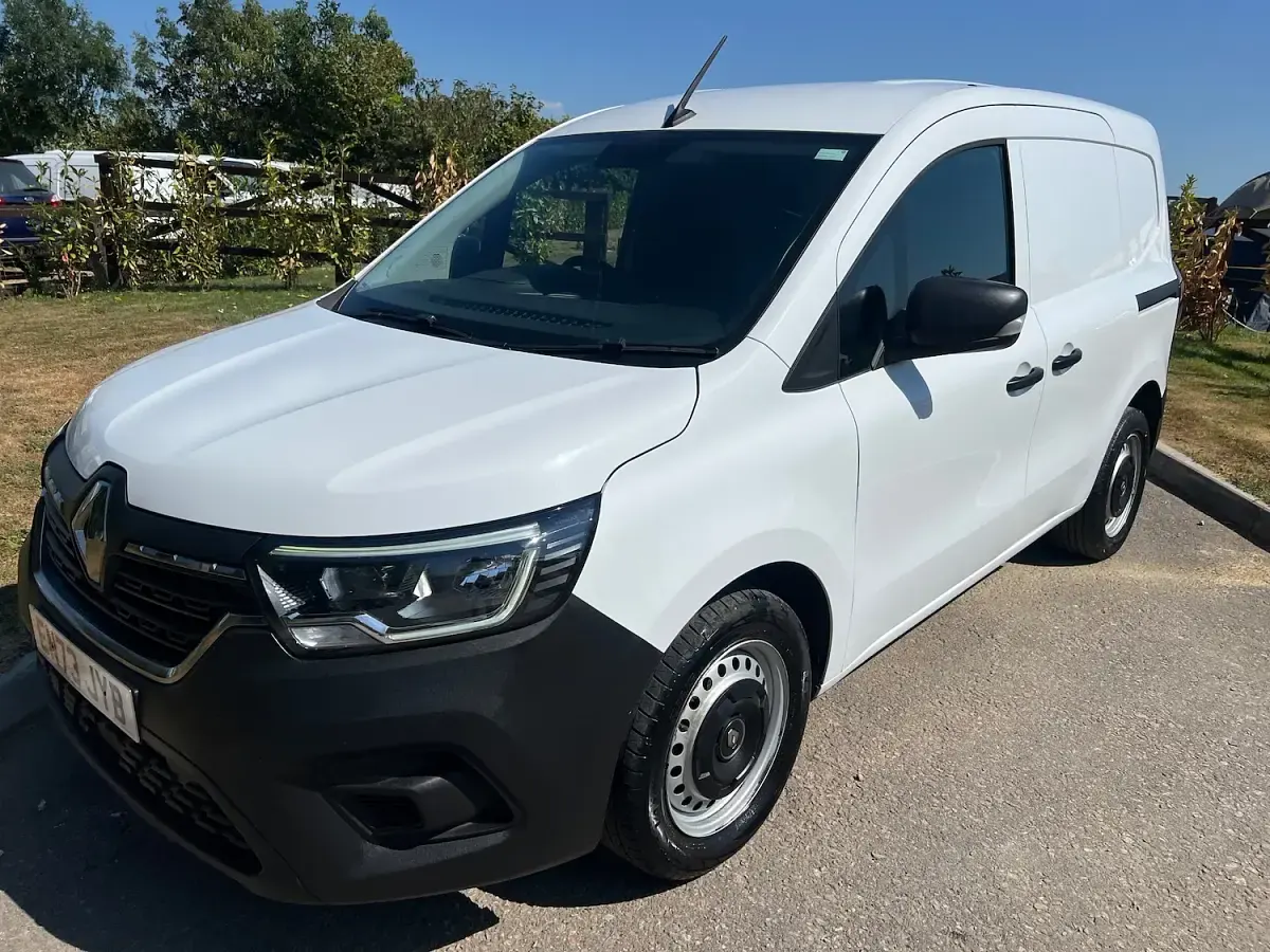 Used Renault Kangoo 2023 White MPV