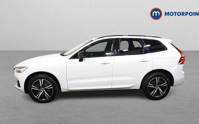 Used Volvo XC60 R-Design 197 HP (144 kW) 2021 White SUV