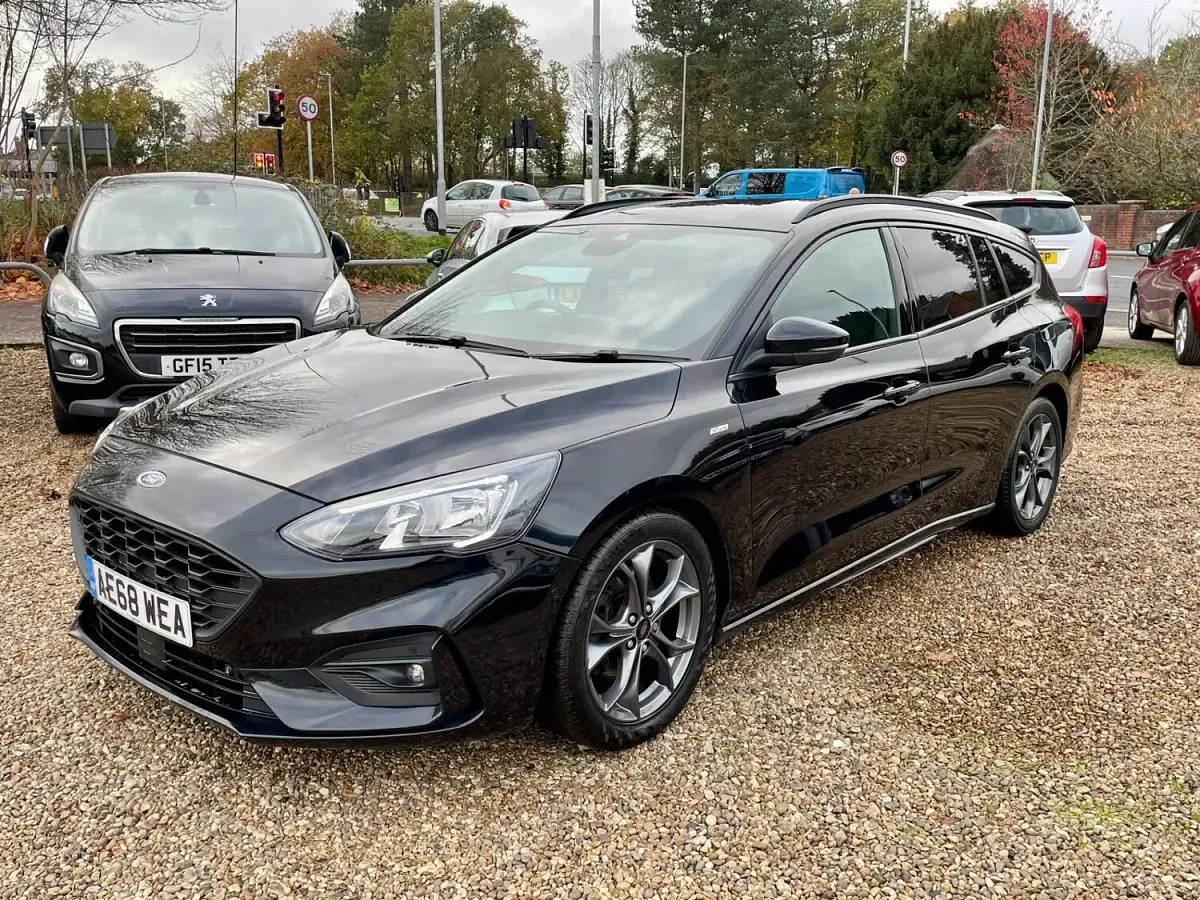 Used Ford Focus ST-Line 120 HP (88 kW) 2018 Black Estate