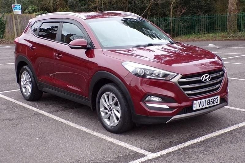 Used Hyundai Tucson SE 2016 Red SUV