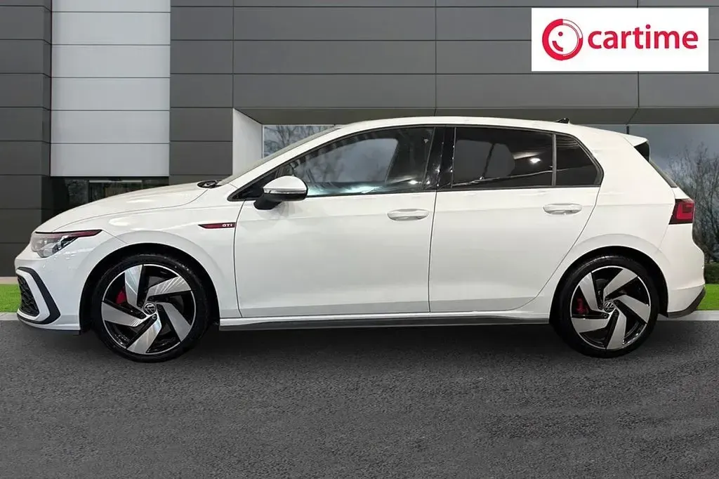 Used VW Golf VIII GTI 245 HP (180 kW) 2024 White Hatchback