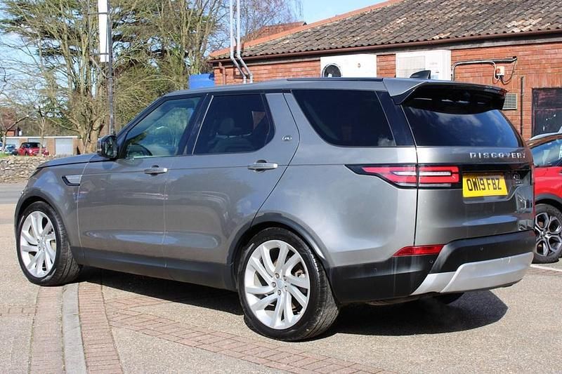 Used Land Rover Discovery 5 HSE Luxury 2019 Silver SUV