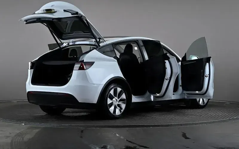 Used Tesla Model Y RWD 219 kW (299 HP) 2024 White SUV