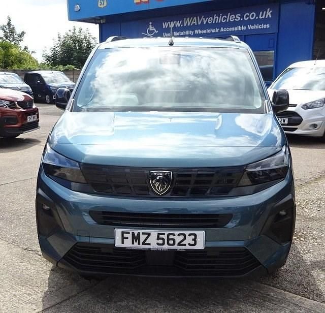Used Peugeot Rifter Allure 2024 Blue MPV
