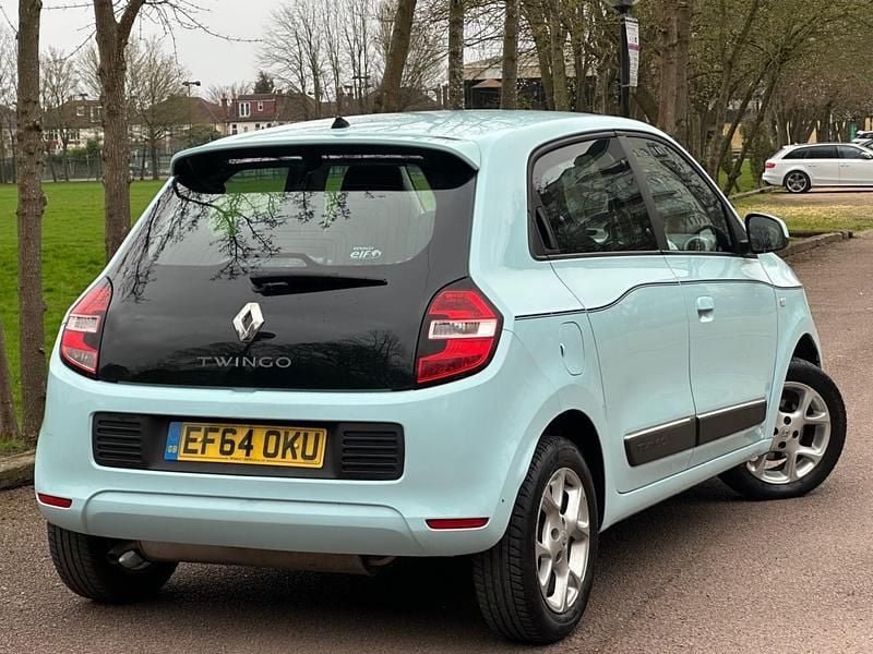 Usado Renault Twingo Dynamique 70 HP (51 kW) 2015 Azul Citadino