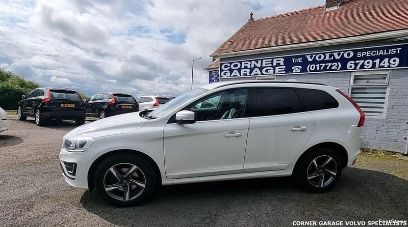 Used Volvo XC60 R-Design 220 HP (161 kW) 2015 White SUV