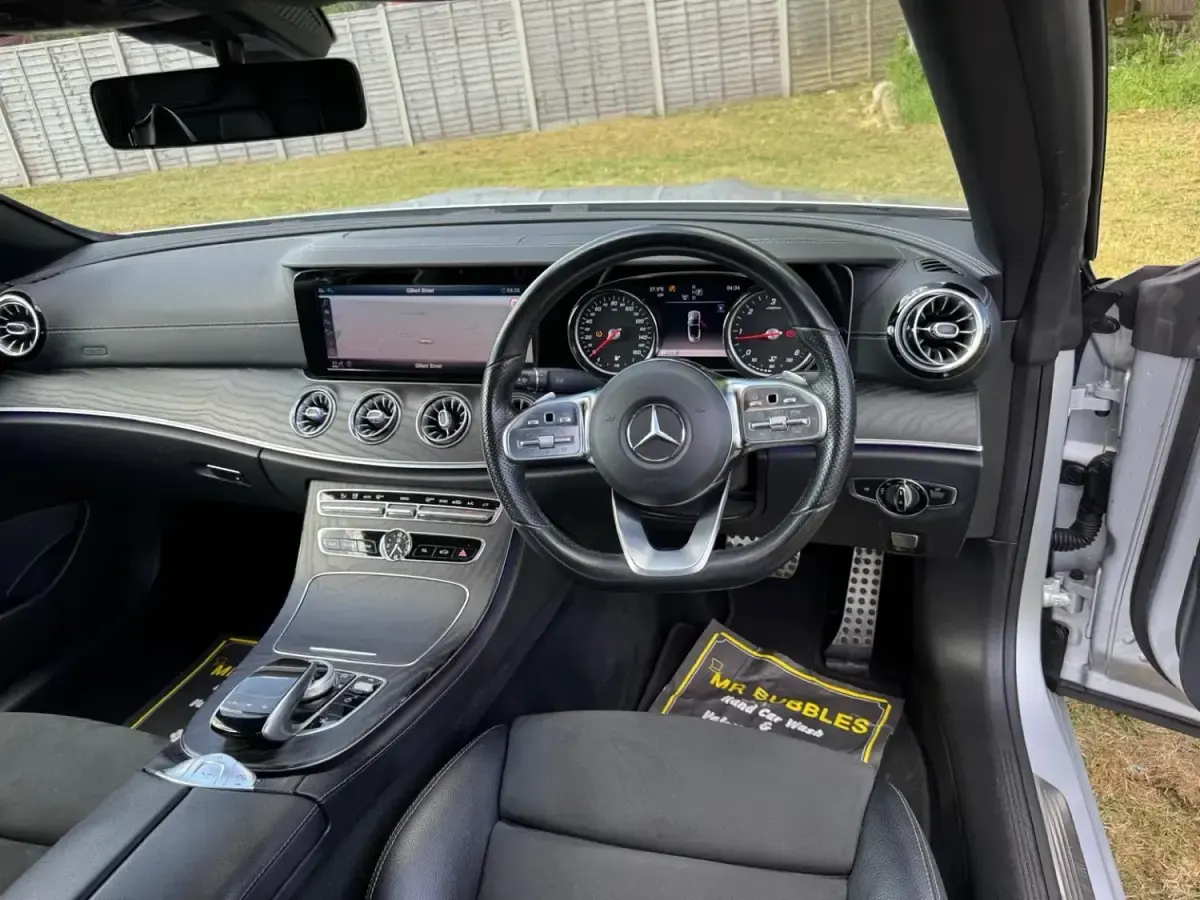 Gebraucht Mercedes E220 AMG line 2018 Silber Cabrio