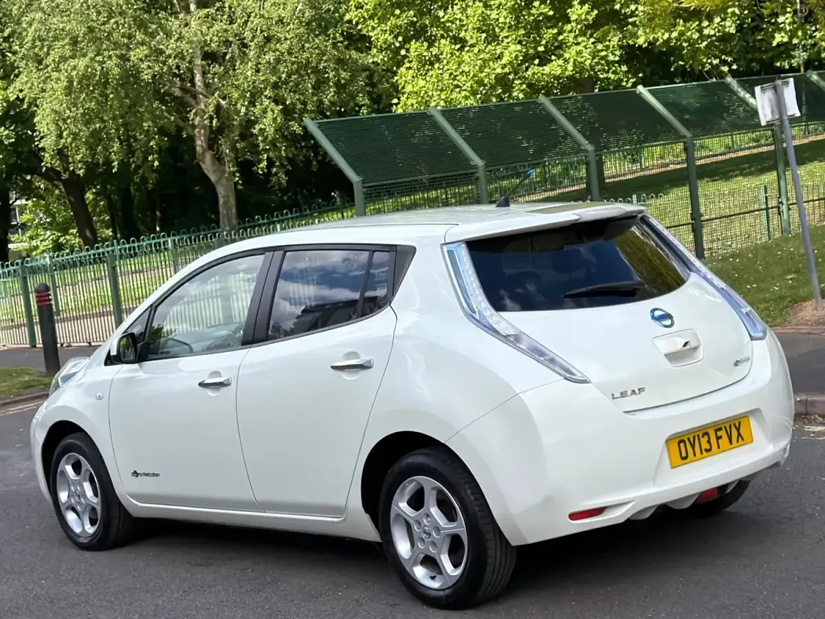 Occasion Nissan Leaf 80 kW (109 ch) 2013 Blanc Citadine