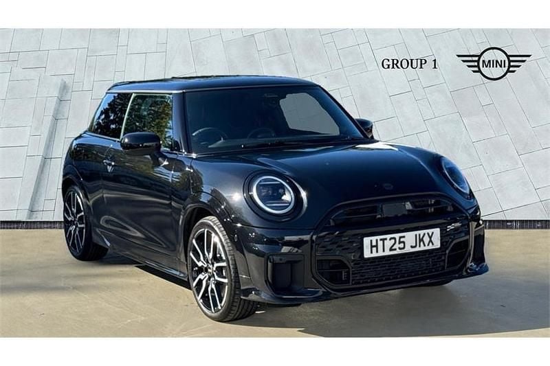 Black New 2025 Mini Cooper Sport Hatchback | £28,995 (Good price) - Image 1/4