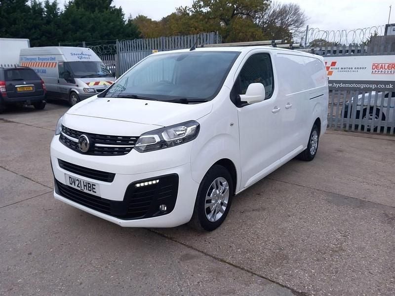 White Used 2021 Vauxhall Vivaro Sportive Van | £9,995 (Fair price) - Image 1/4
