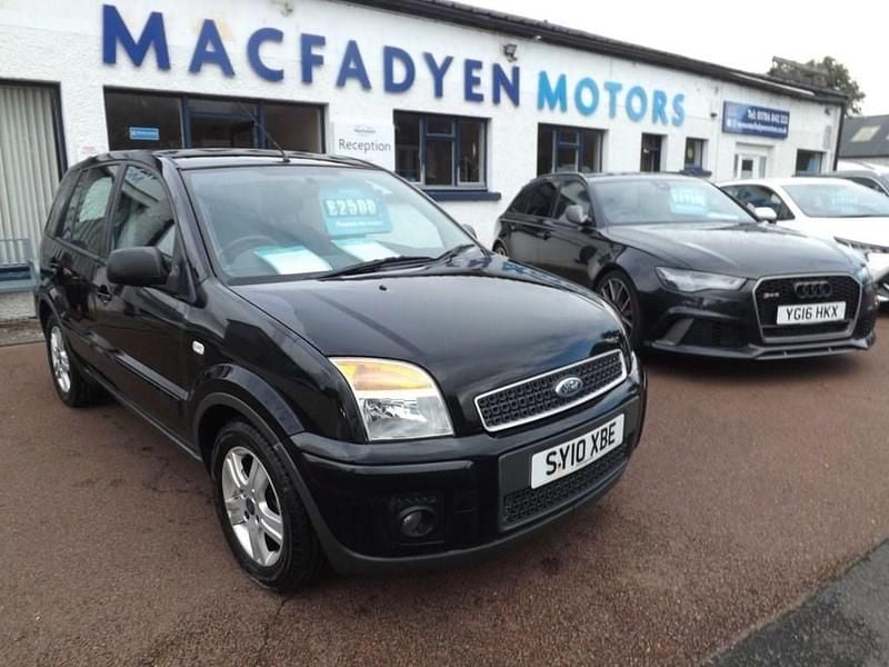 Black Used 2010 Ford Fusion Zetec Hatchback | £2,500 (Good price) - Image 1/4