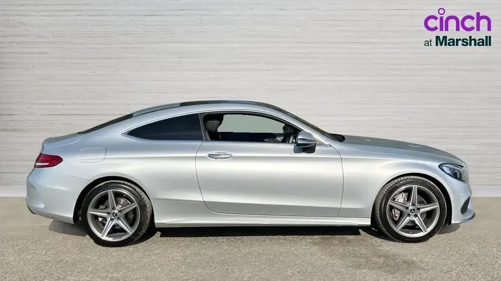 Used Mercedes C220 AMG Line Premium 170 HP (125 kW) 2018 Silver