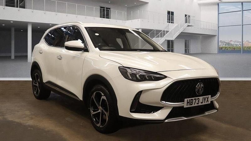White Used 2024 MG HS Trophy SUV | £15,990 (Good price) - Image 1/3