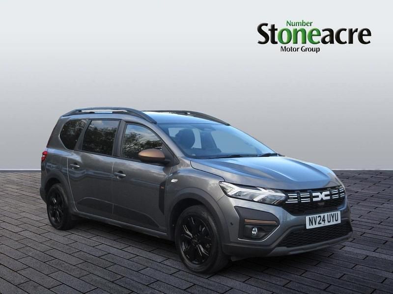 Grey Used 2024 Dacia Jogger Extreme MPV | £20,000 (Fair price) - Image 1/4