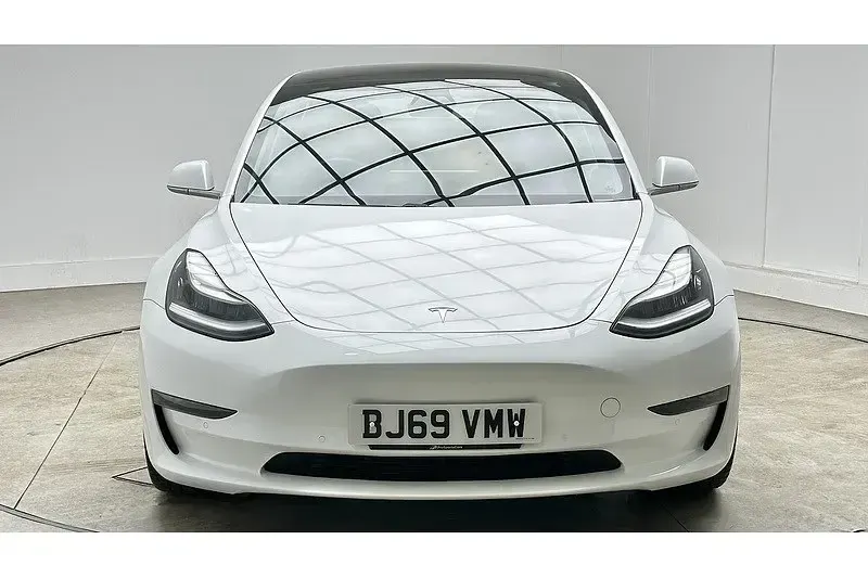 Begagnad Tesla Model 3 Performance 461 kW (627 HK) 2019 Vit Sedan