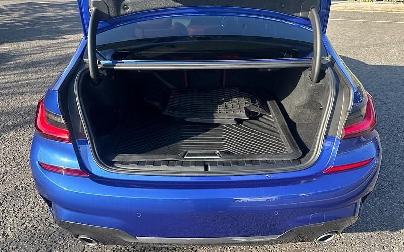 Used BMW 330e M Sport 292 HP (214 kW) 2022 Blue Sedan