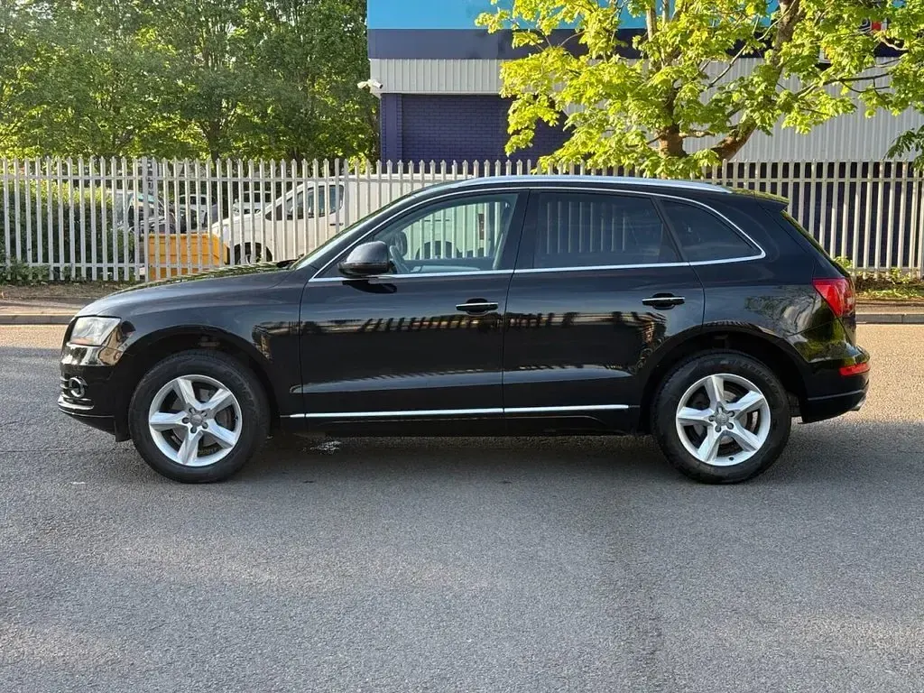 Used Audi Q5 Design 150 HP (110 kW) 2014 Black SUV
