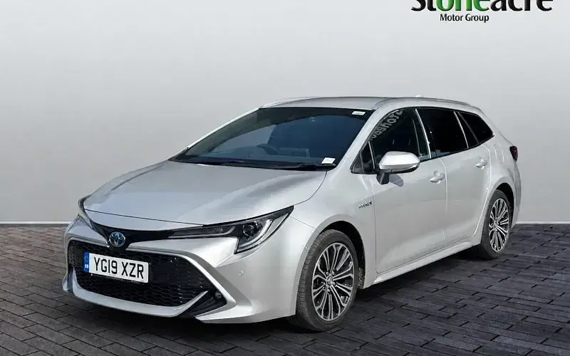 Used Toyota Corolla 184 HP (135 kW) 2022 Silver Estate