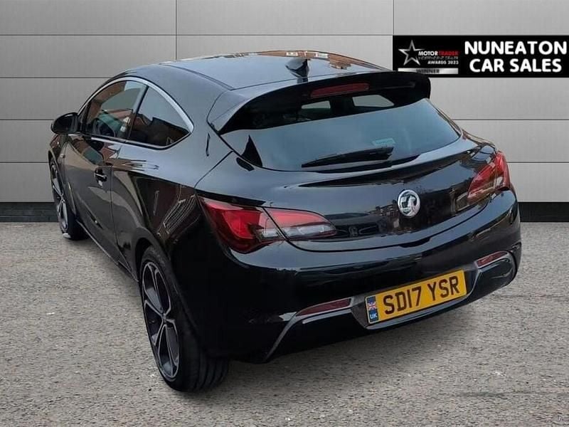 Used Vauxhall Astra GTC Edition 140 HP (102 kW) 2017 Black Coupe