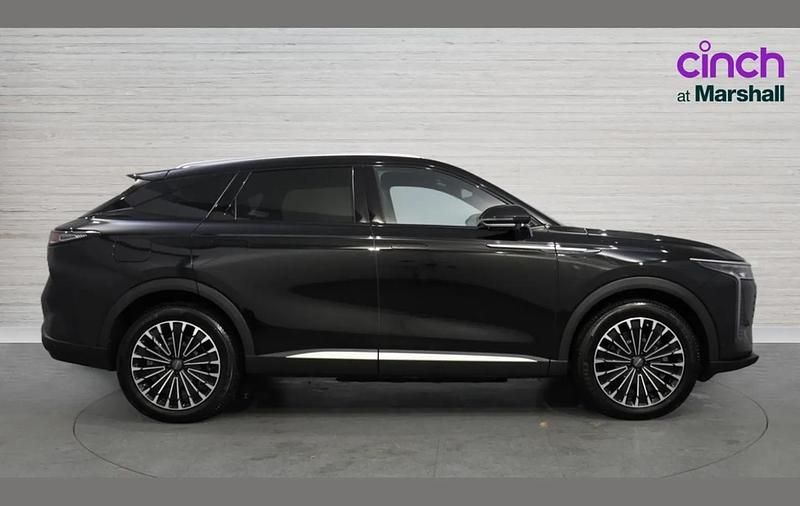 Used Omoda 9 442 HP (325 kW) 2025 Black SUV