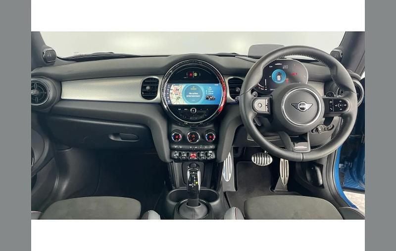 Used Mini John Cooper Works Premium Plus 231 HP (169 kW) 2023 Blue Hatchback