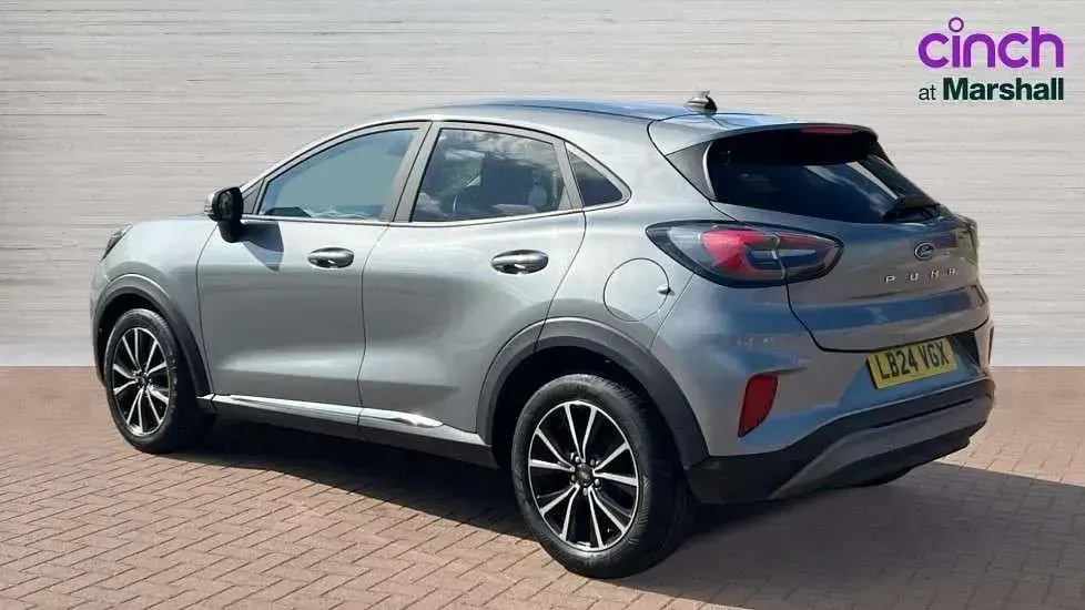 Usado Ford Puma Titanium 125 CV (91 kW) 2024 Plateado SUV