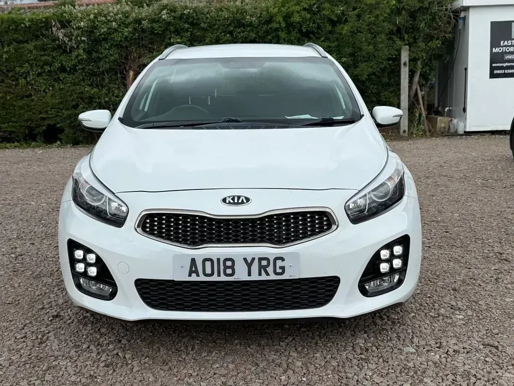 Used Kia Ceed Sportswagon GT-Line 134 HP (98 kW) 2018 White Estate