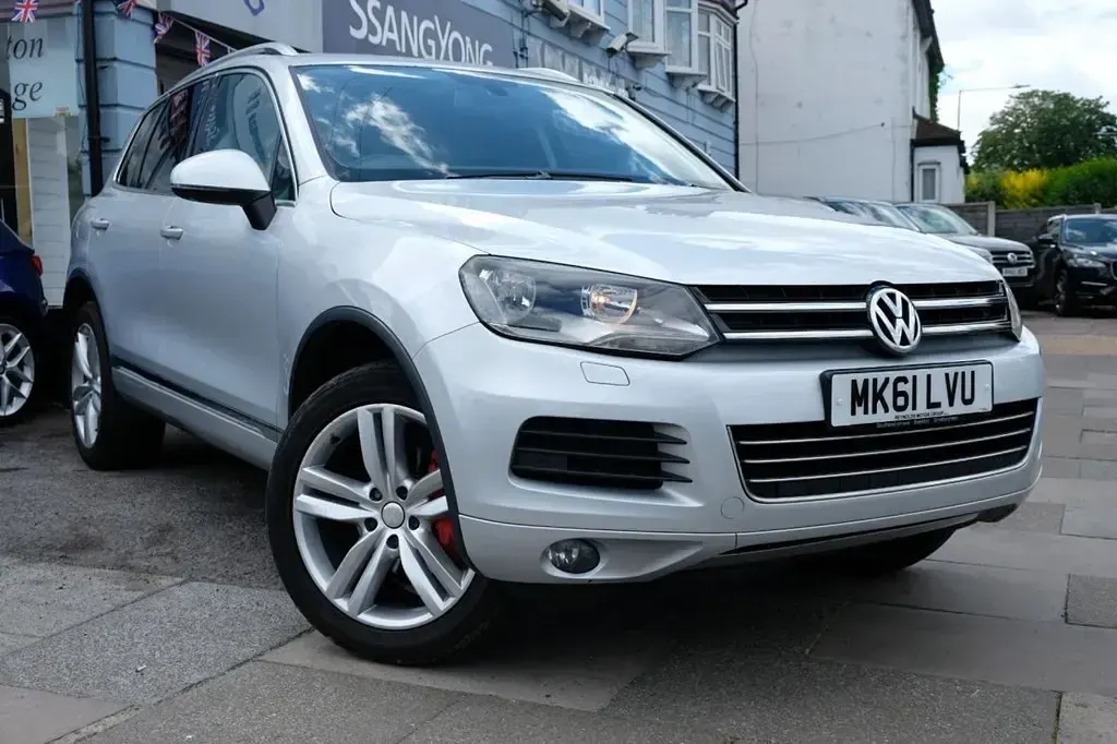 Usado VW Touareg SE 237 HP (174 kW) 2011 Prateado SUV