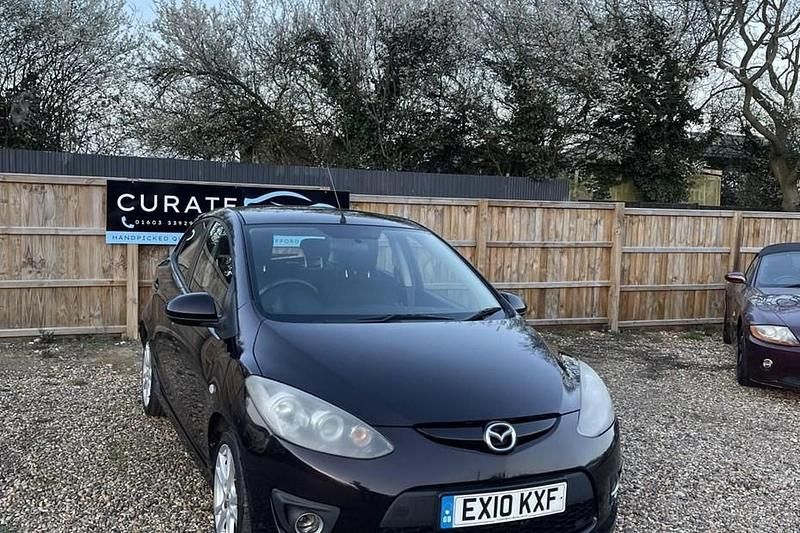 Used Mazda 2 85 HP (62 kW) 2010 Maroon Hatchback