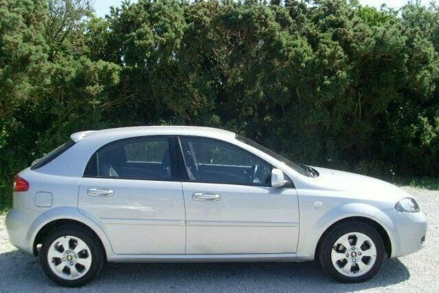 Used Chevrolet Lacetti 108 HP (79 kW) 2011 Hatchback