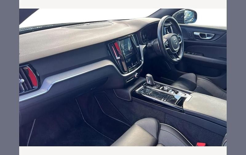 Used Volvo V60 R-Design 390 HP (286 kW) 2020 Savile grey Estate