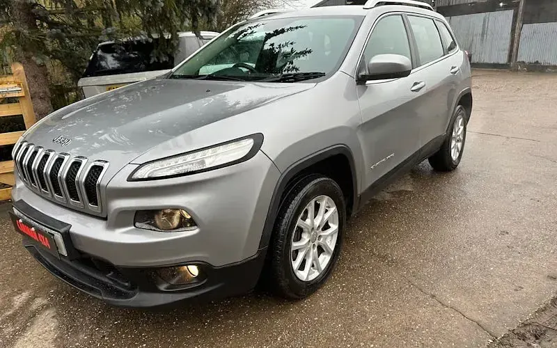 Usado Jeep Cherokee Longitude 140 CV (102 kW) 2015 SUV