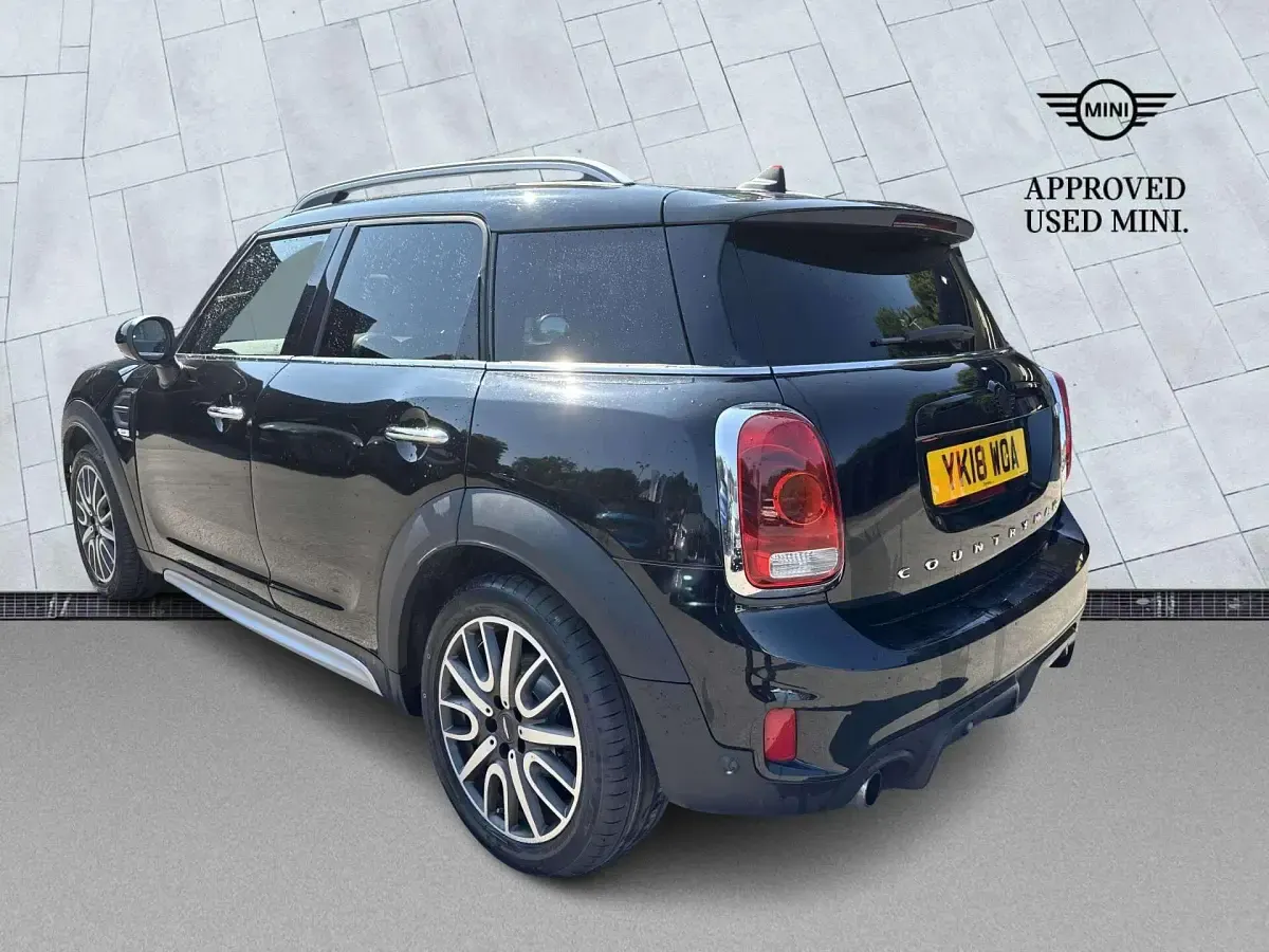 Used Mini Cooper Countryman 134 HP (98 kW) 2018 Black SUV