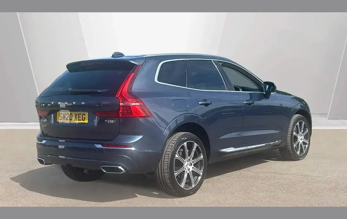 Used Volvo XC60 Inscription 386 HP (283 kW) 2020 Blue SUV