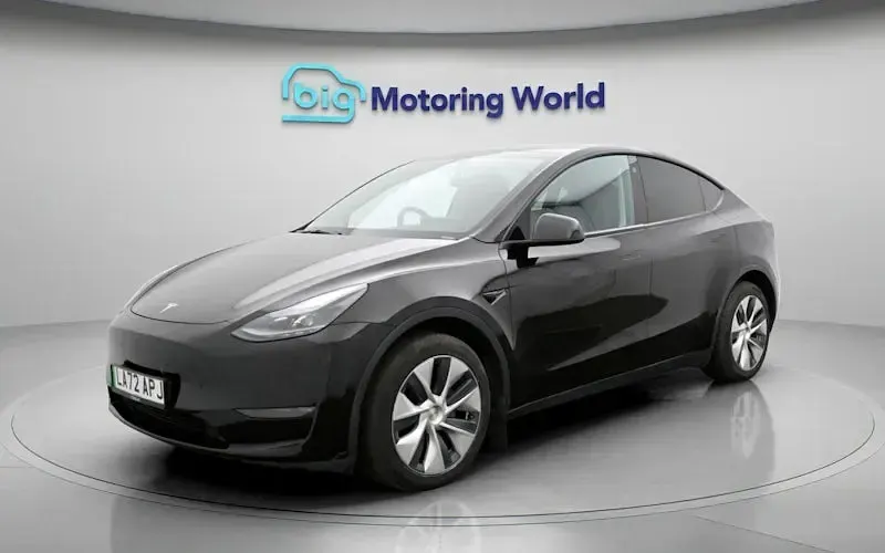 Usado Tesla Model Y Long Range AWD 286 kW (389 HP) 2025 SUV