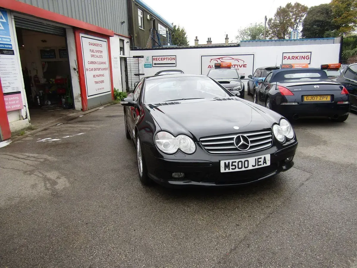 Used Mercedes SL500 306 HP (225 kW) 2002 Black Cabriolet